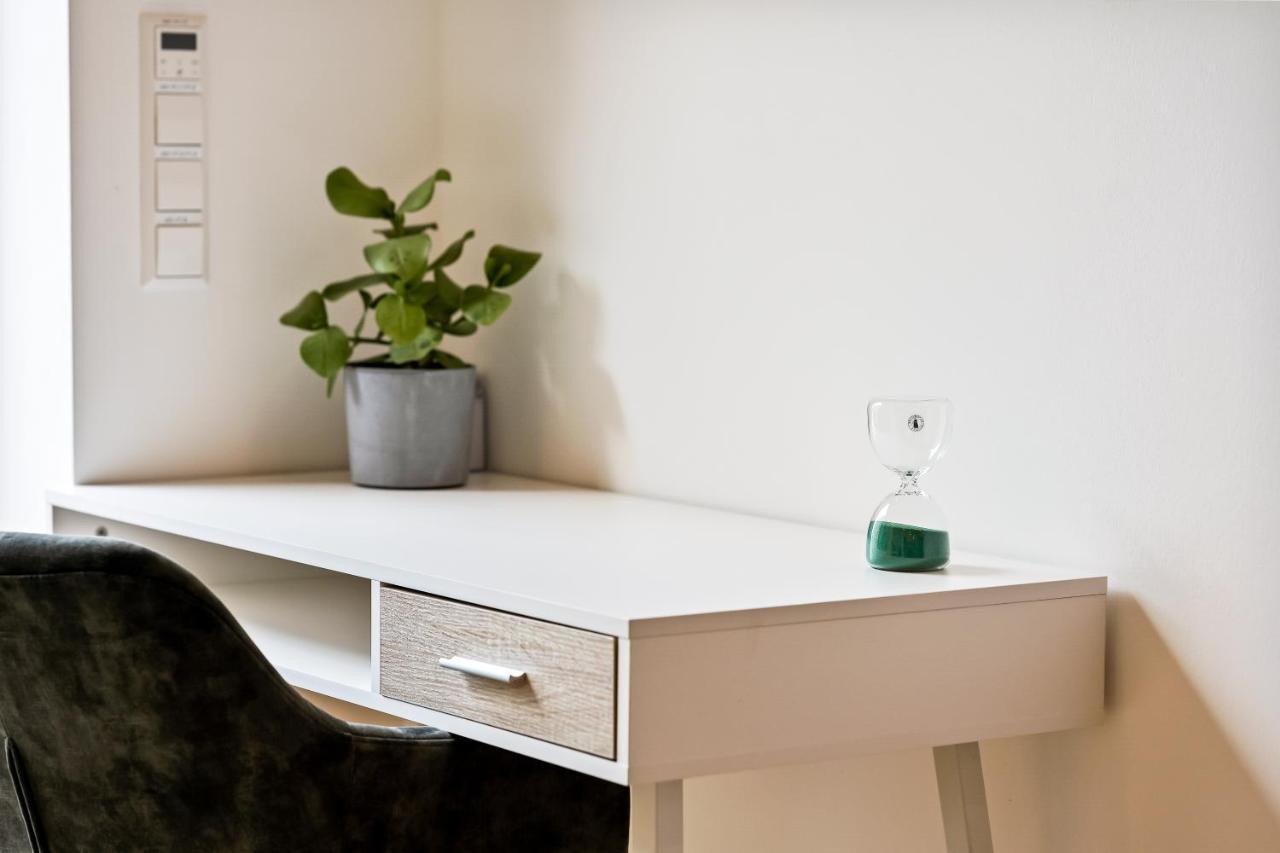Lit Living - Luxus Loft - Box Spring - Air Con - Bbq - Panorama Apartment Mannheim Bagian luar foto